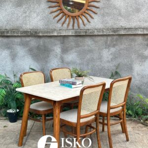 Kevin 02 - Diningset